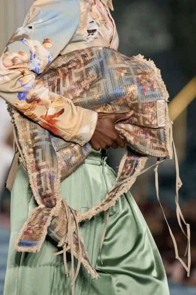 Look 51